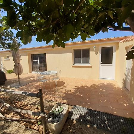 Petite Maison De Campagne Gardoise Theziers Exterior photo